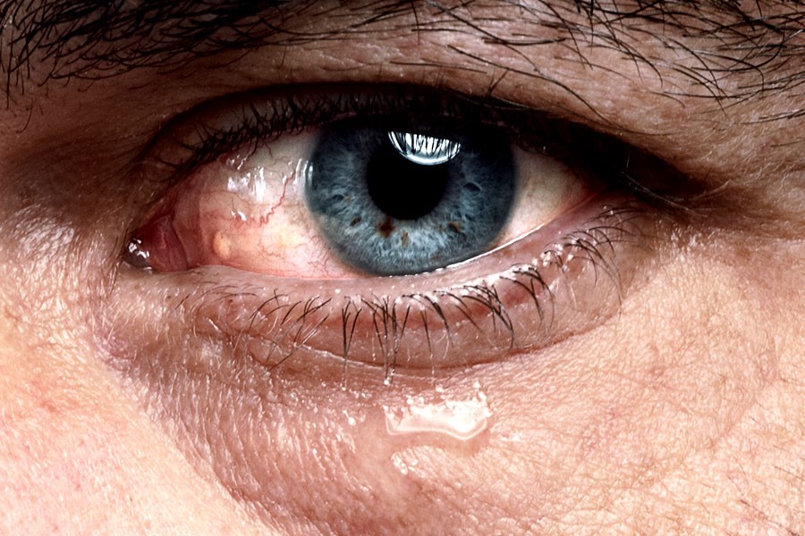 900px x 600px - Everything You've Been Told About Crying Being Good for You Is Probably  Bullshit