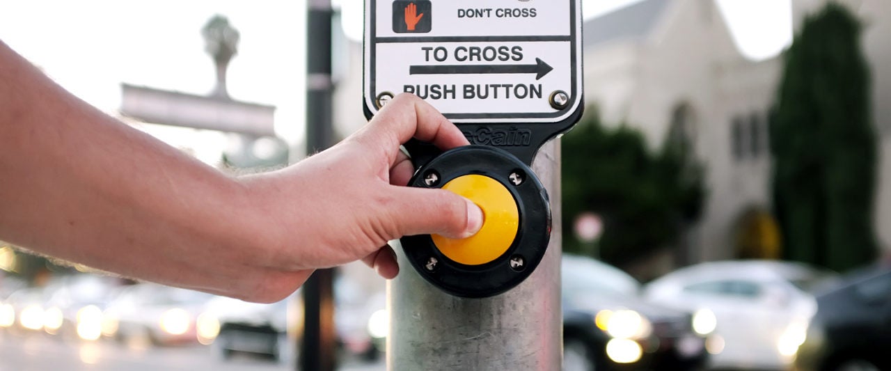 most-crosswalk-buttons-do-absolutely-nothing-and-the-world-is-a