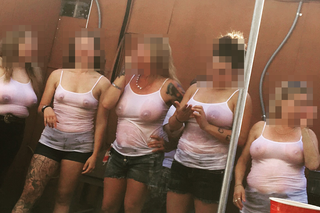 Inside One of the Last Wet T-Shirt Contests in America MEL Magazine pic