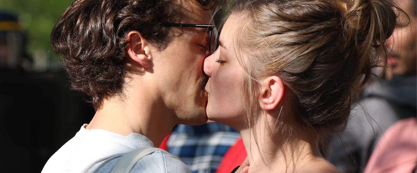 Can Science Explain Why Long Term Couples Stop Kissing