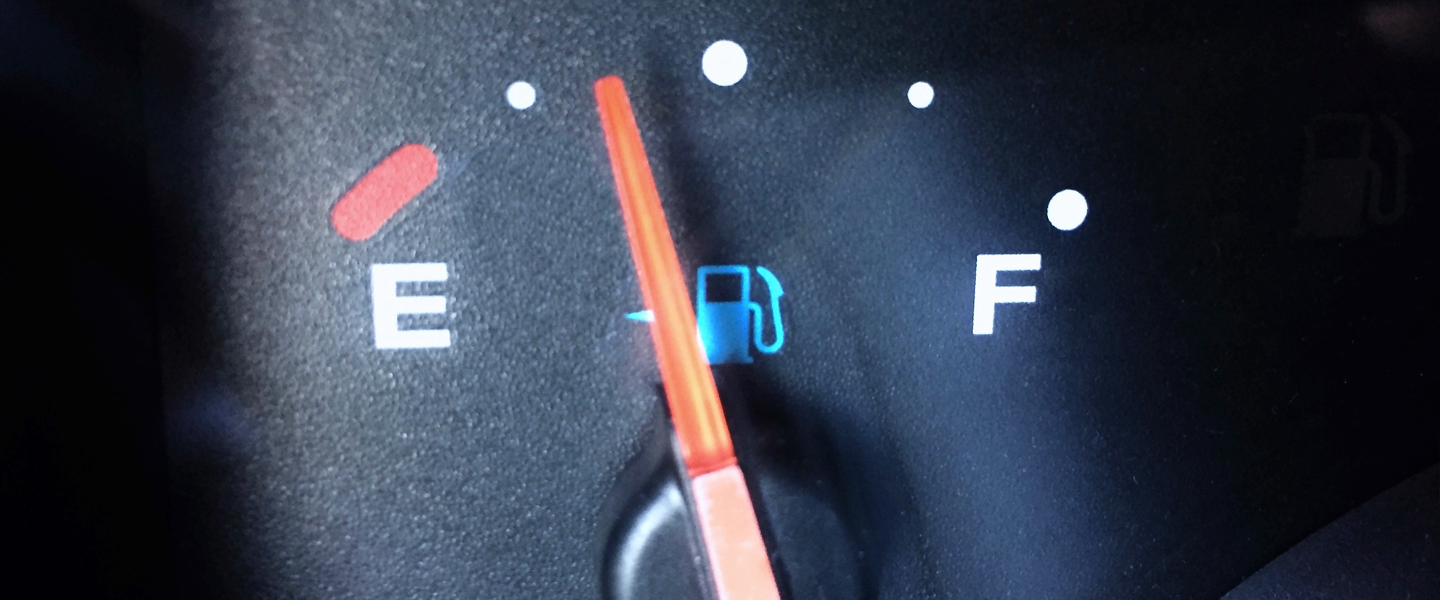 Is It Better to Drive With a Full Tank of Gas, or Keep It Below Half?