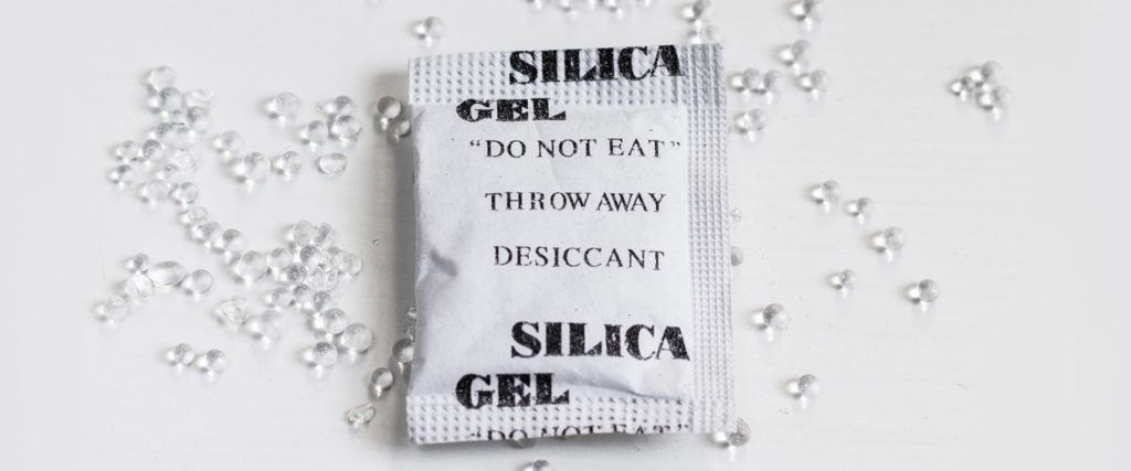 What Happens If You Eat Silica Gel? Adults, Children, and Pets
