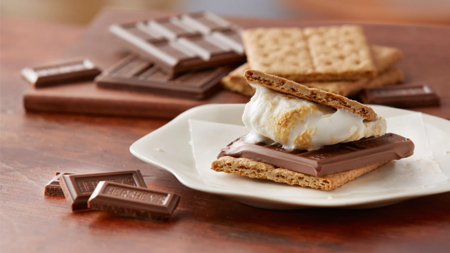 Hershey bars must be used for s’mores, so I used their official recipe. 