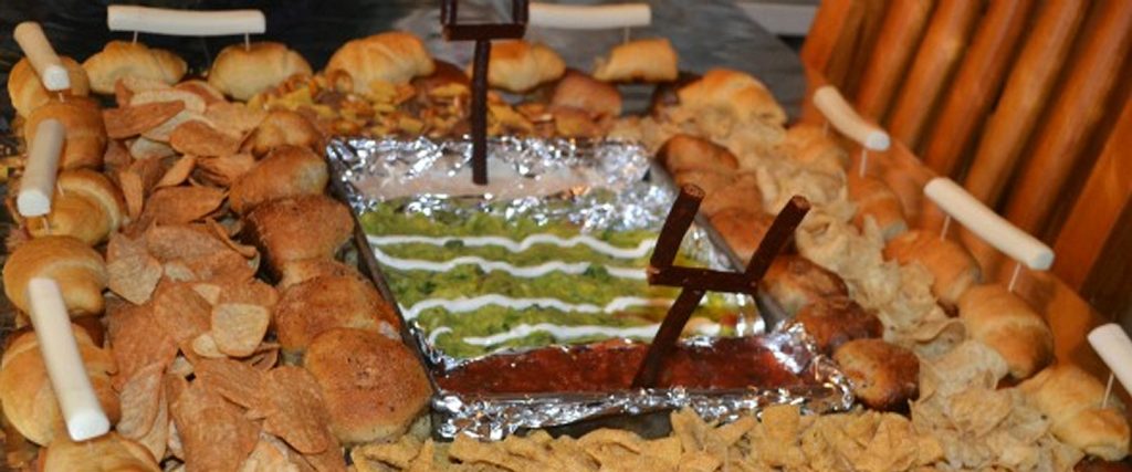 https://melmagazine.com/wp-content/uploads/2022/02/Stadiums_Made_Out_Of_Food_Snacks-1024x427.jpg