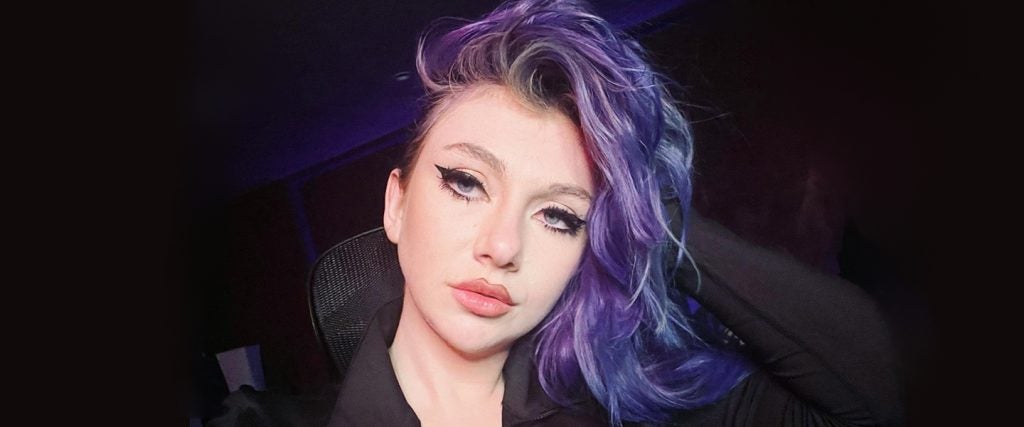 CHAT WITH HOT NEW SINGLES! Lovers Match Online Dating JustaMinx Hello! My oh my you are gorgeous! Rajj Fuck off creep JustaMinx Let's go out on a date tomght Rajj rather get
